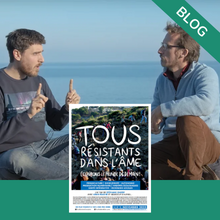Fabien Moine et Louis Fouché présentant l'affiche tous résistants dans l'âme